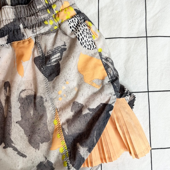 Lululemon Print Running Shorts - Picture 7 of 7